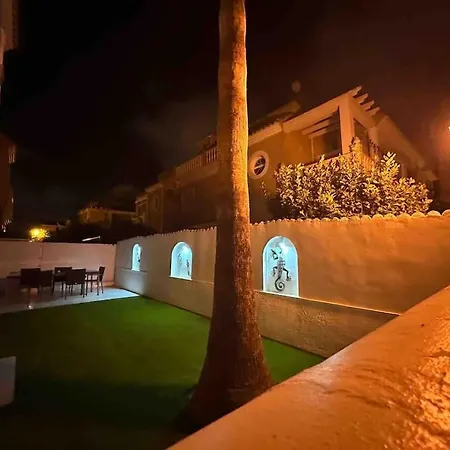 Sol Beach, Cabo Roig 別荘 オリウエラ